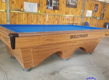 Thay nỉ, bảo dưỡng bàn bida thường xuyên